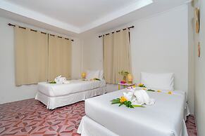 Lanta Beachfront Resort
