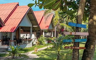 Lanta Beachfront Resort