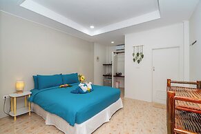 Lanta Beachfront Resort