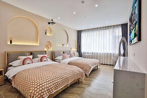 Chuxin Moshe Hotel