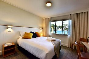 Lufra Beachside Hotel