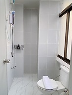 Bob House MRT Hua Lamphong