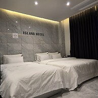 Hotel Island