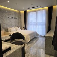 Hotel Island