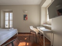 Chic & Quiet Apartment in San Babila