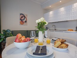Chic & Quiet Apartment in San Babila
