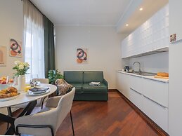Chic & Quiet Apartment in San Babila