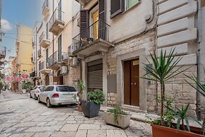Private Luxury Suite in Bari Center