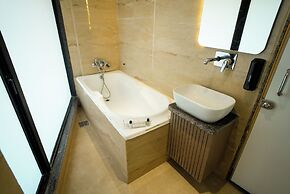Privilon Hotel SBR