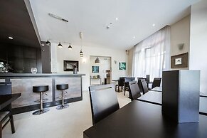 Logis Hôtel - Le Petit Bellon