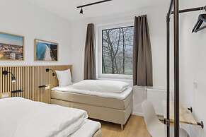 Easy Stay
