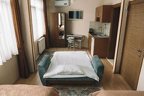 Green Life Apart Hotel