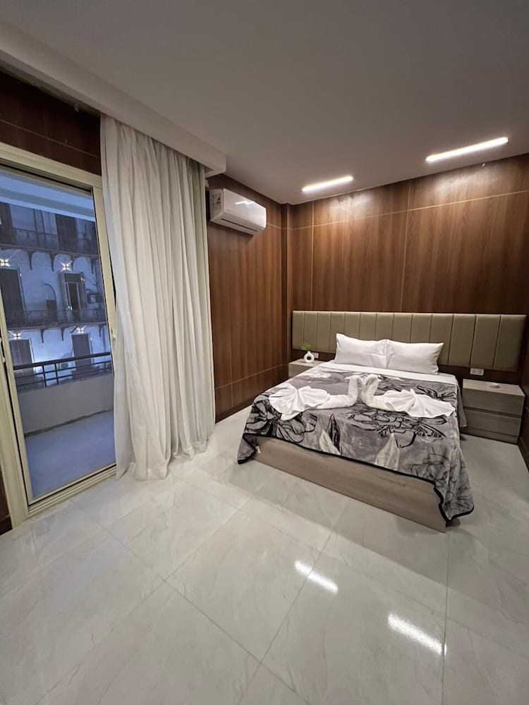 Royal Home Hotel