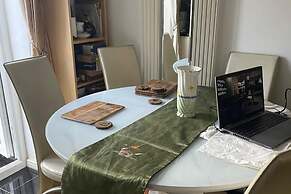3-bed House Sleeps 4 With Free Parking