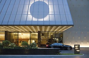 KROMO Bangkok, Curio Collection by Hilton