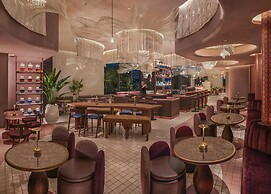 KROMO Bangkok, Curio Collection by Hilton