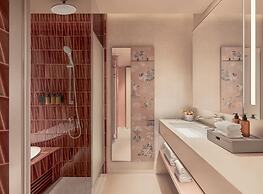 KROMO Bangkok, Curio Collection by Hilton