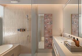 KROMO Bangkok, Curio Collection by Hilton