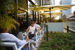 Kimpton Main Frankfurt by IHG