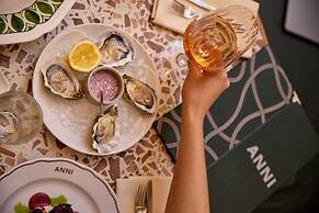 Kimpton Main Frankfurt by IHG
