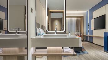 Rugao City Center by IHG