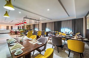 Holiday Inn Riyadh Al Malaz by IHG