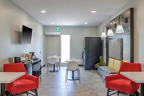 Studio 6 Hornepayne, ON