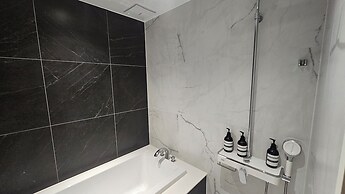 The Gleam Hotel