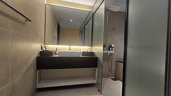 The Gleam Hotel
