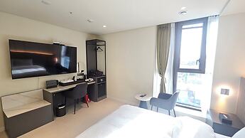 The Gleam Hotel