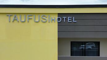 Taufusi Hotel