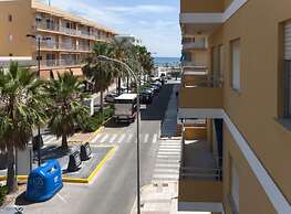 River - Apartment In Daimus. Free Wifi