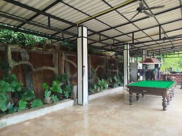 Lake View Resort