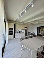 Beachside Residence