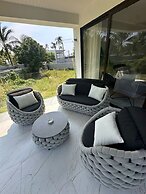 Beachside Residence