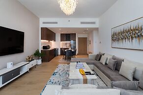 Contemporary La Mer 1BR w Beach Access