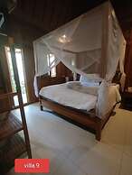 Villa Lova Sambirenteng