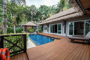 SeToVa Naiharn Grand Pool Villa, Rawai