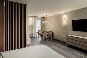Isabella Suites