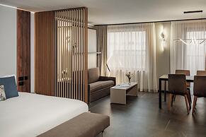 Isabella Suites