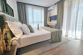 Azur Premium Resort