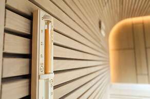 Azur Premium Resort
