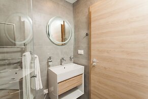 Azur Premium Resort