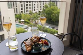 Azur Premium Resort