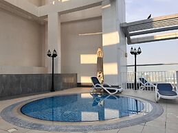 Stylish Studio With Balcony in Downtown Dubai