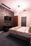 SECRET HOTEL