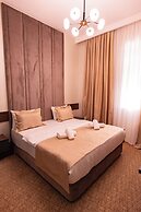 SECRET HOTEL