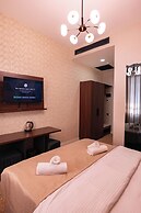 SECRET HOTEL