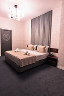 SECRET HOTEL