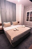 SECRET HOTEL